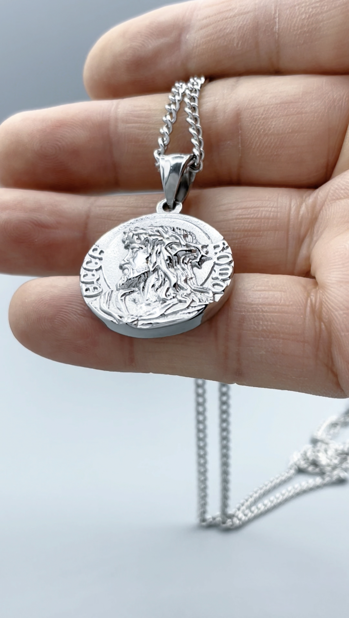 MOO&LEE Mens Stainless Steel Crown of Thorns Head of Jesus Christ